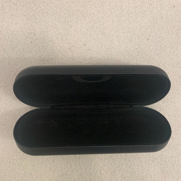 Oakley Black Case Hard Side Clamshell Eyeglasses / Reading Glasses Case - Picture 2 of 7